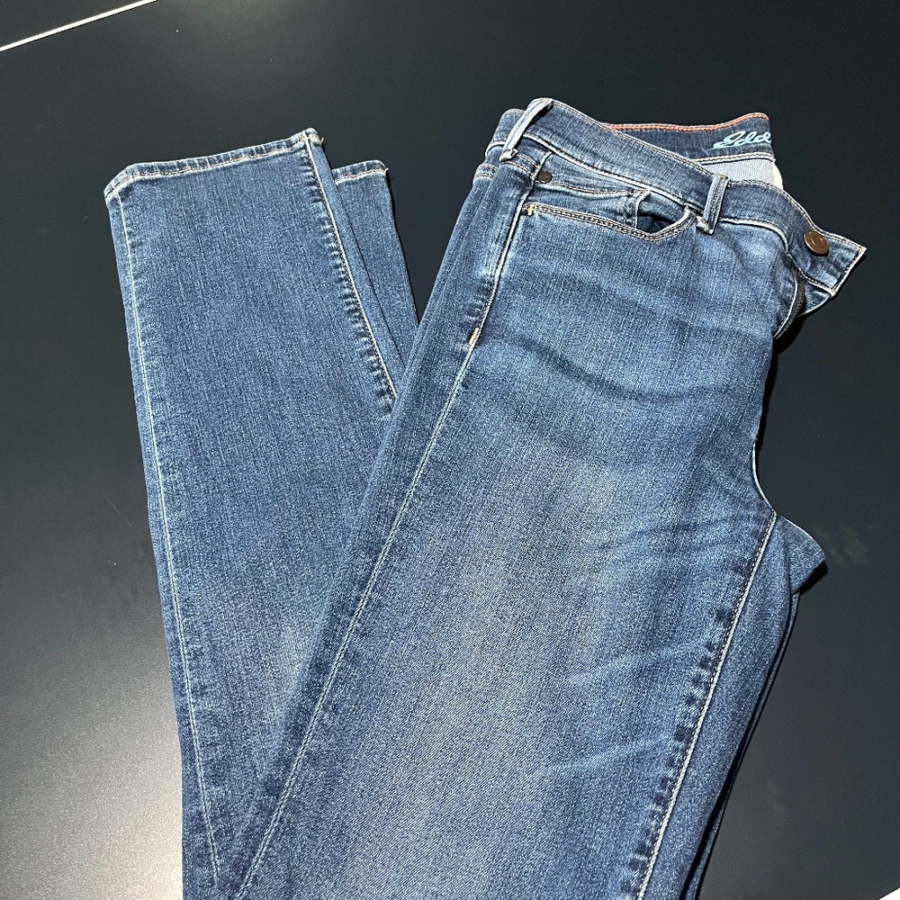 Eddie Bauer Womens Straight Jeans, Size 4